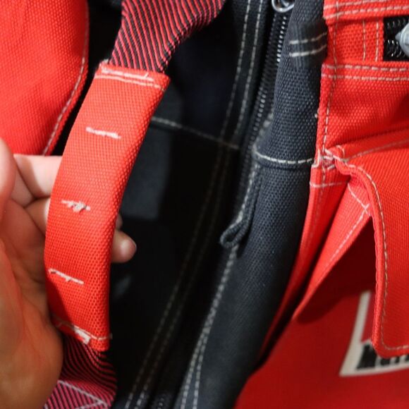 Marlboro Vintage Red Black Large Duffel Bag Drawstring Shoulder Strap Pocket - Picture 6 of 16